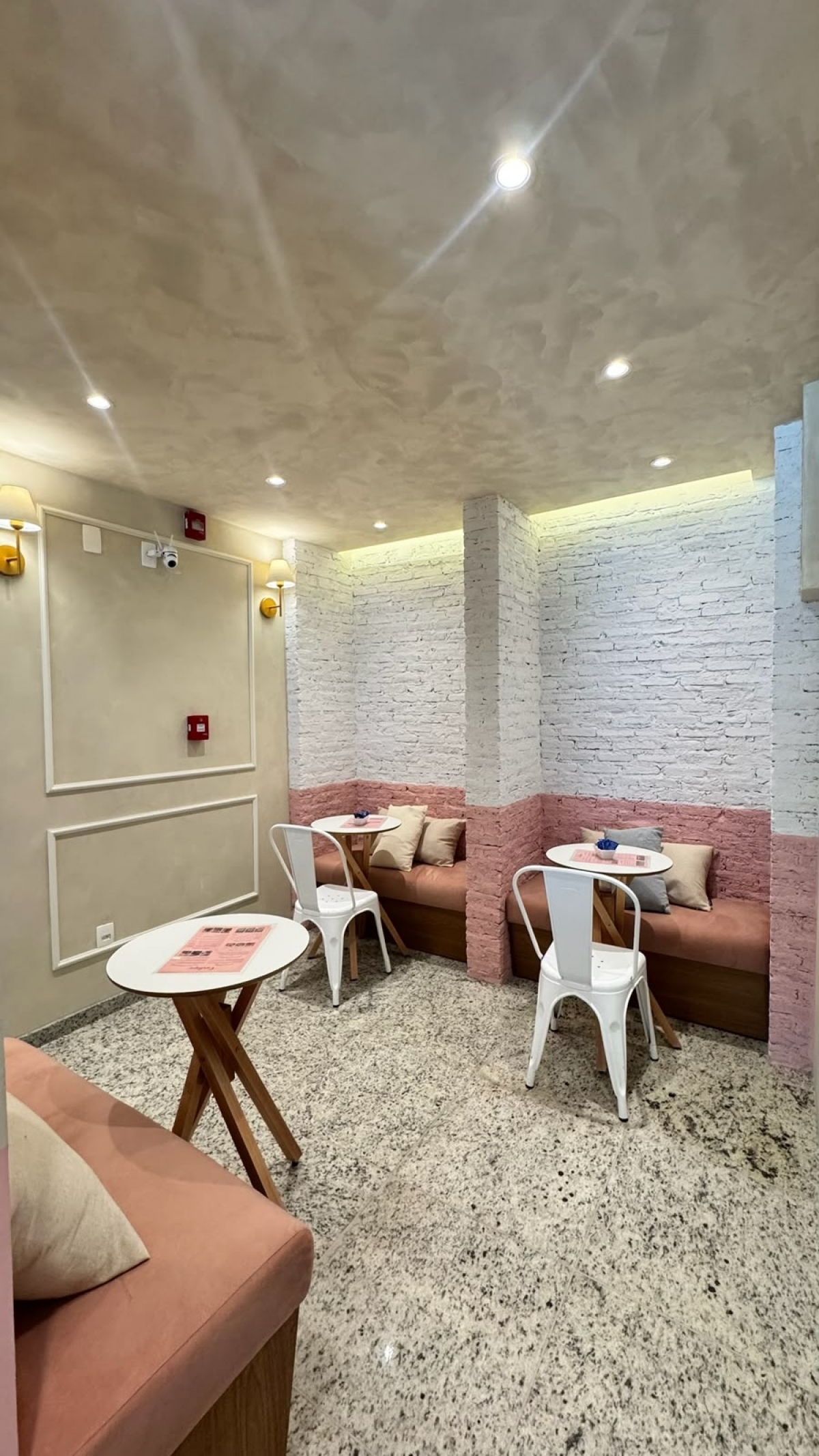 Cafeteria e Confeitaria no Vila da serra