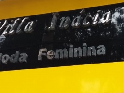 Loja de Moda Feminina (estoque e equipamentos)