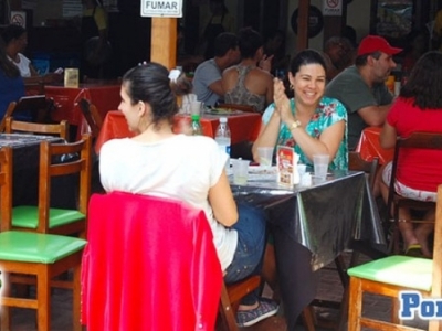 Restaurante no Centro de Rio das Ostras