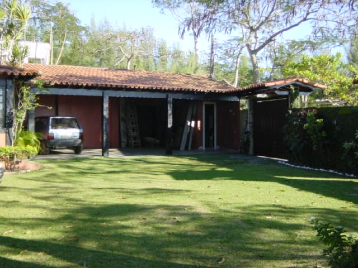 Casa para eventos - Pousada - 800m2 Construção em 5.000m2 terreno a beira da água