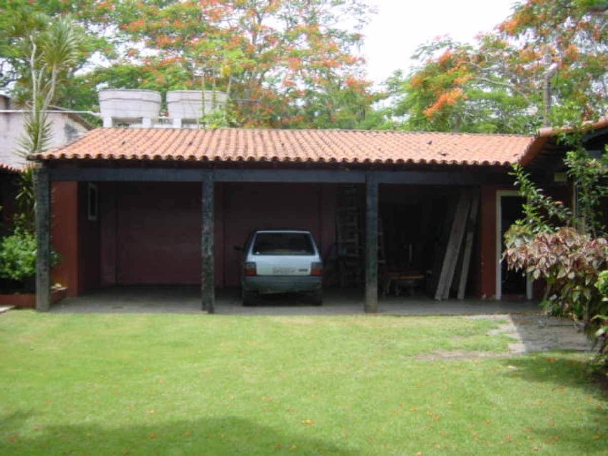 Casa para eventos - Pousada - 800m2 Construção em 5.000m2 terreno a beira da água