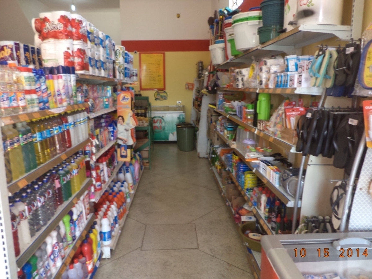 Vendo mercadinho em otima localizacao no bairro Panorama