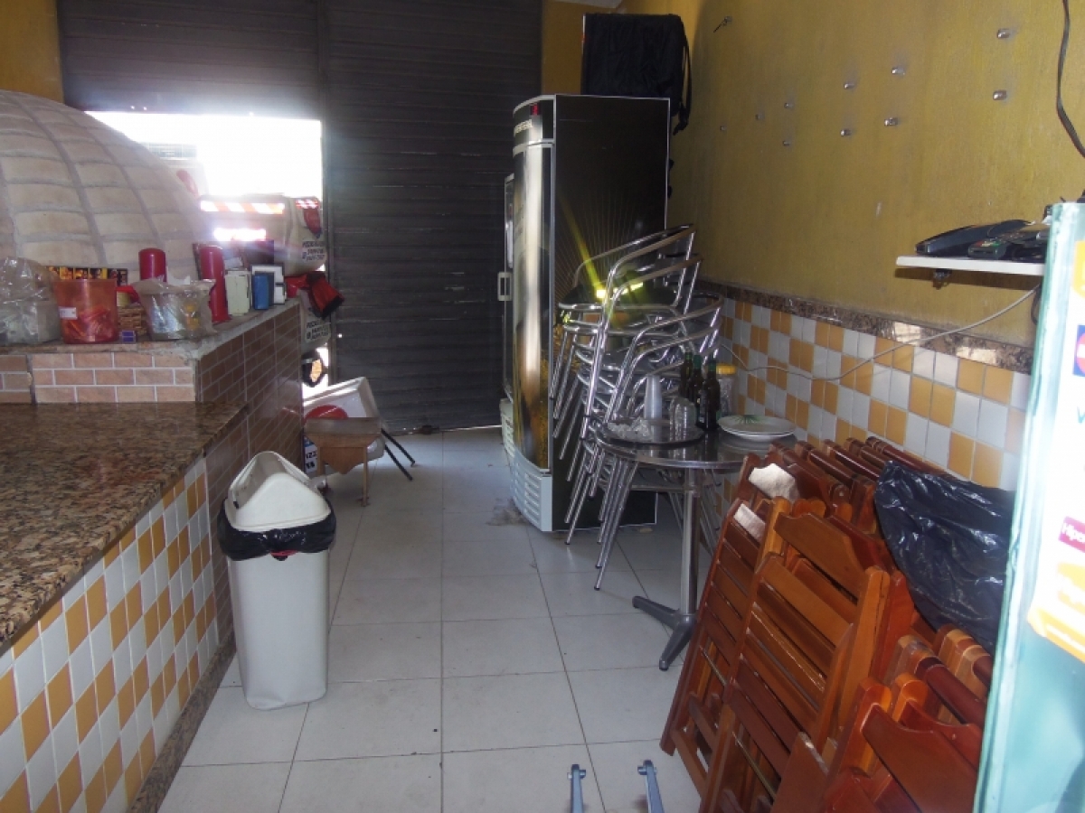 PIZZARIA FORNO A LENHA - CACHAMBI