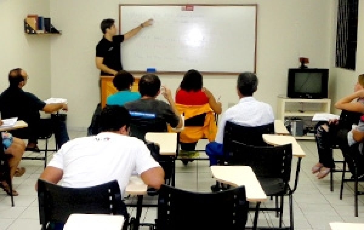 CURSO DE IDIOMAS