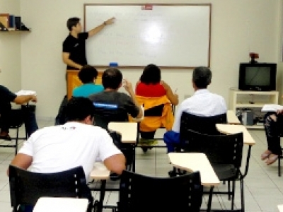 CURSO DE IDIOMAS